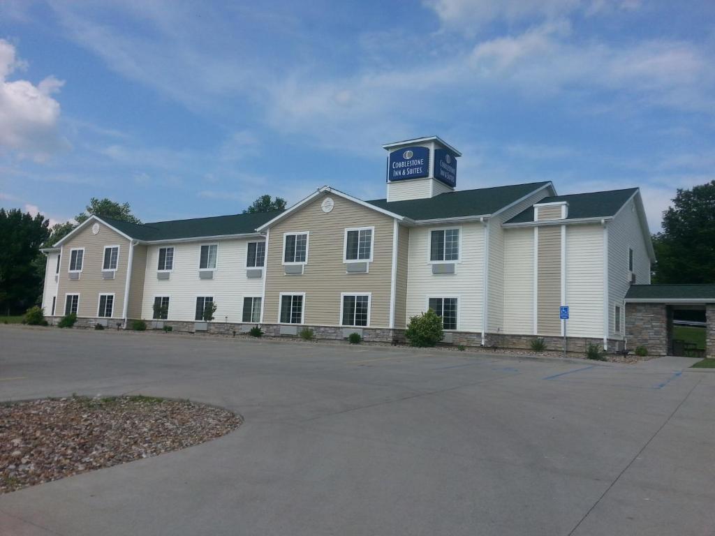 Cobblestone Inn & Suites - Bloomfield Exterior foto